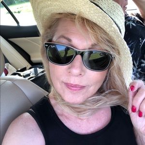 Meet your Posher, Cathy